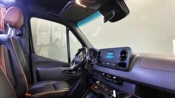 Mercedes-Benz SPRINTER 2023