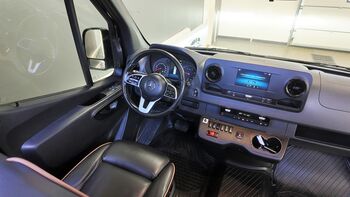 Mercedes-Benz SPRINTER 2023