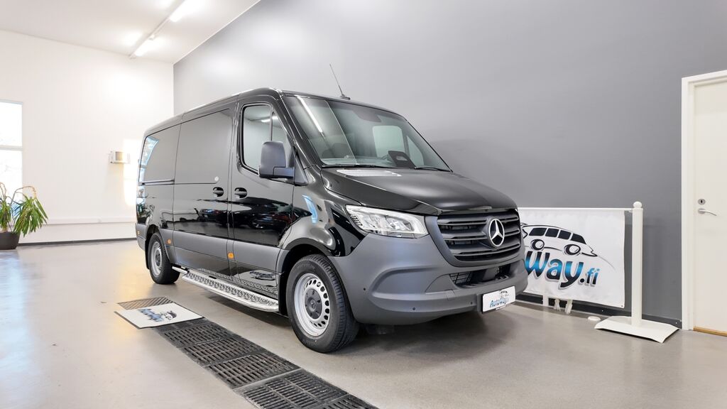 Mercedes-Benz Sprinter 2025