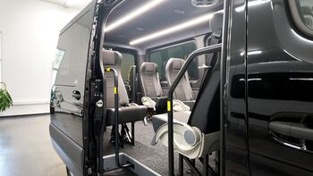 Mercedes-Benz Sprinter 2025