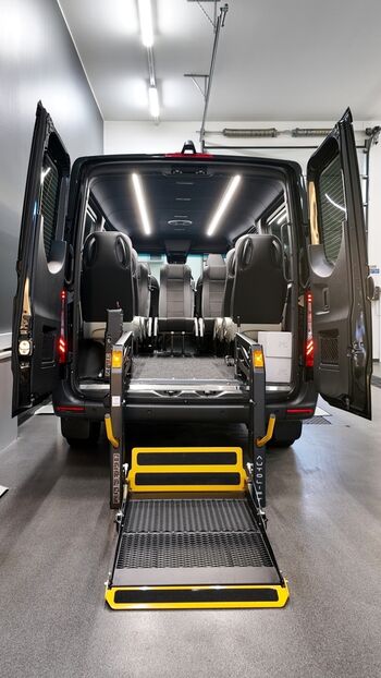 Mercedes-Benz Sprinter 2025