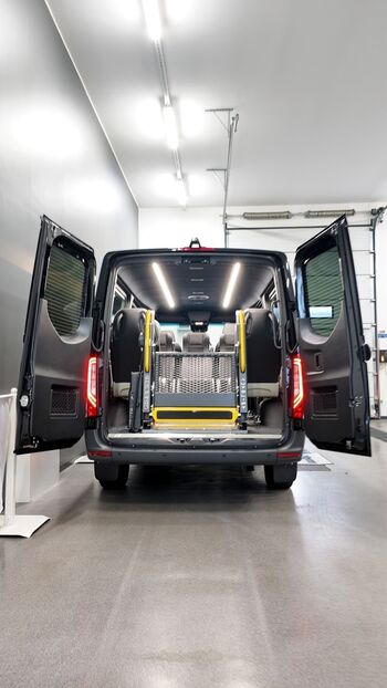 Mercedes-Benz Sprinter 2025