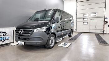 Mercedes-Benz Sprinter 2025
