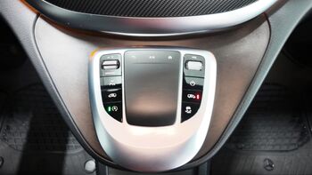 Mercedes-Benz V 2021