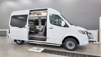 MERCEDES-BENZ SPRINTER 2025 MERCEDES-BENZ SPRINTER 2025