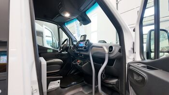 Mercedes-Benz Sprinter 2025
