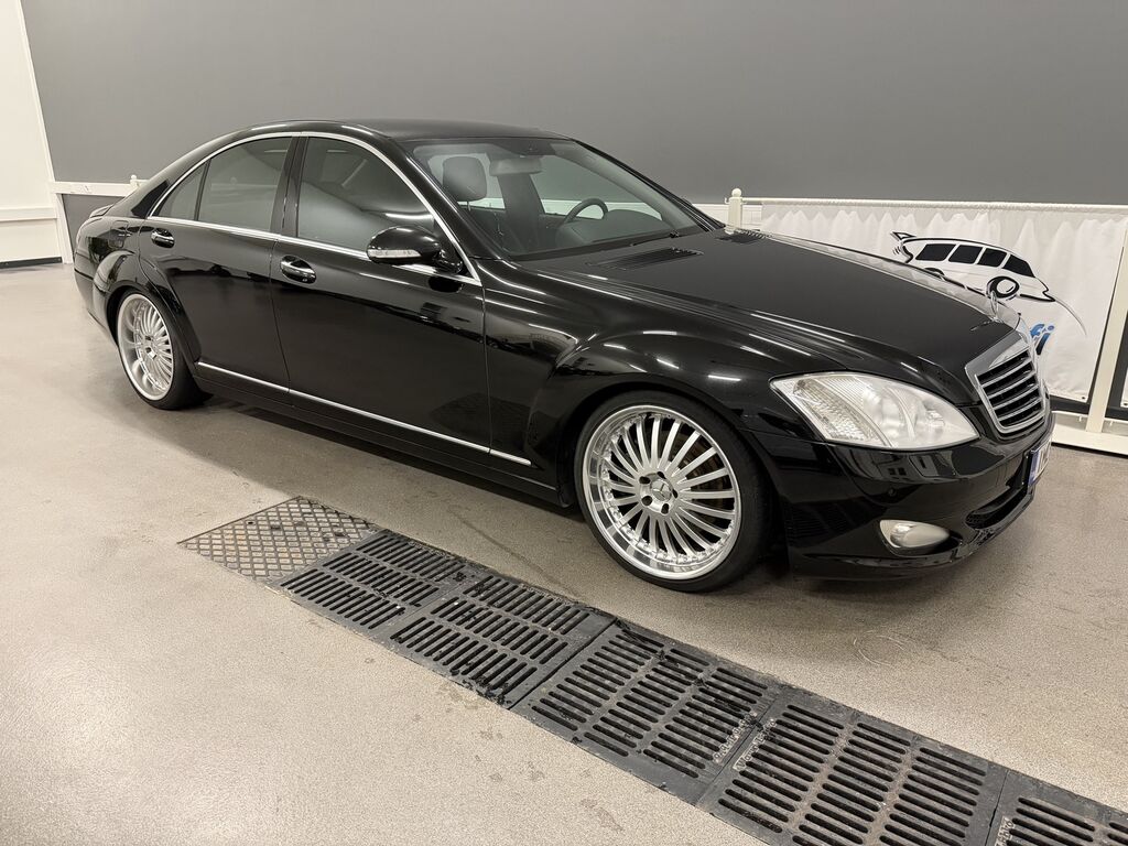 Mercedes-Benz S 2006