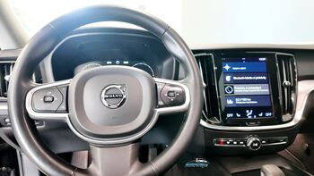 Volvo V60 2021