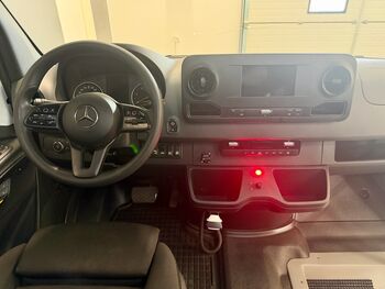 Mercedes-Benz Sprinter 2021