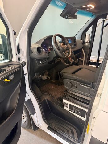 Mercedes-Benz Sprinter 2021