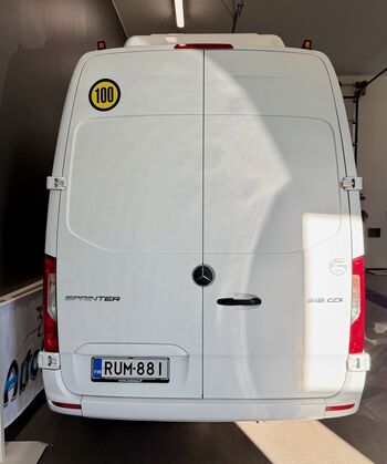 Mercedes-Benz Sprinter 2021