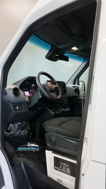 Mercedes-Benz Sprinter 2021